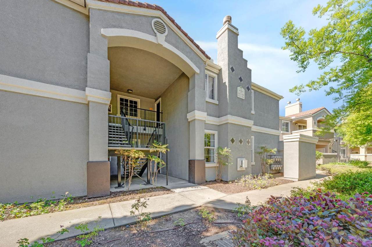 885 Halidon Way - Photo 1