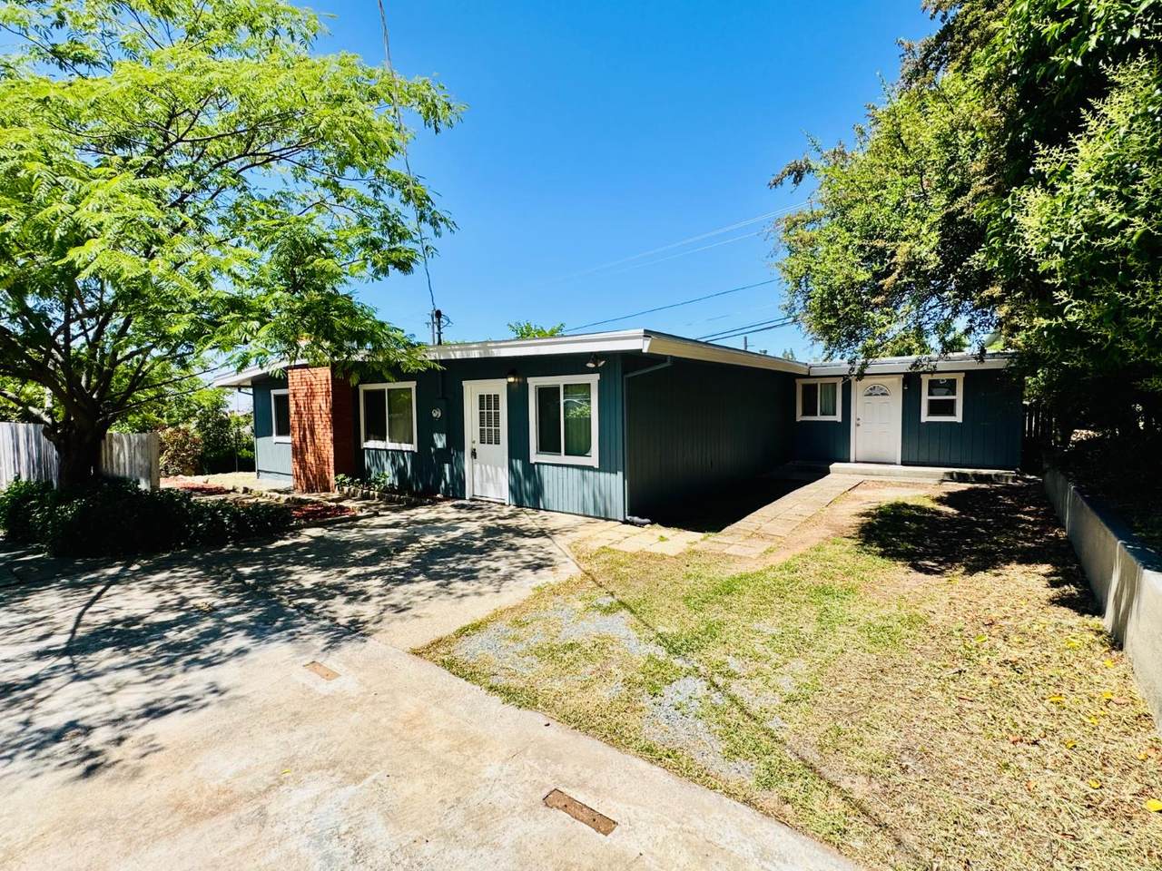1194 Wesley Lane - Photo 1