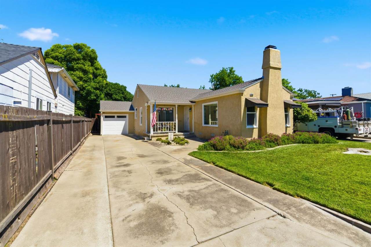 1755 Oxford Way - Photo 1
