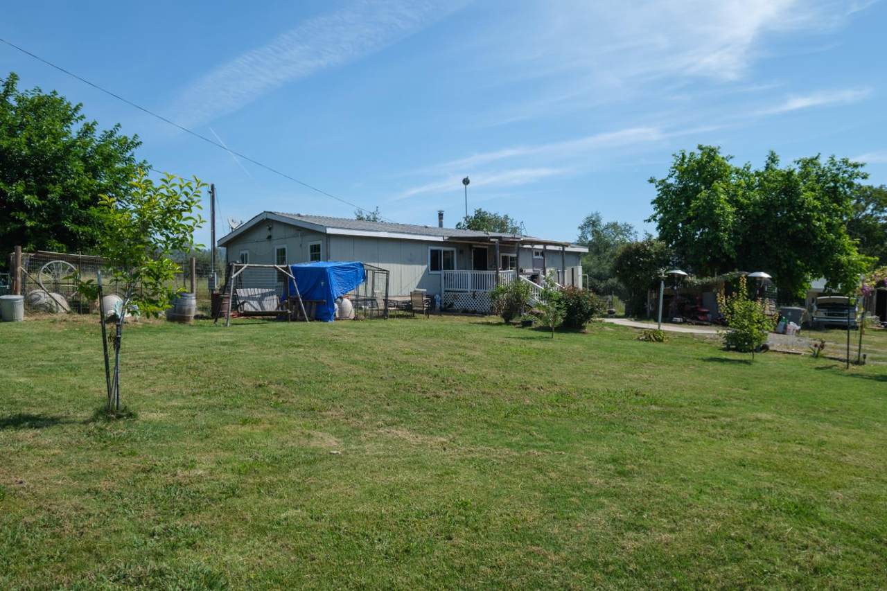 40 Wayne Clem Way - Photo 1
