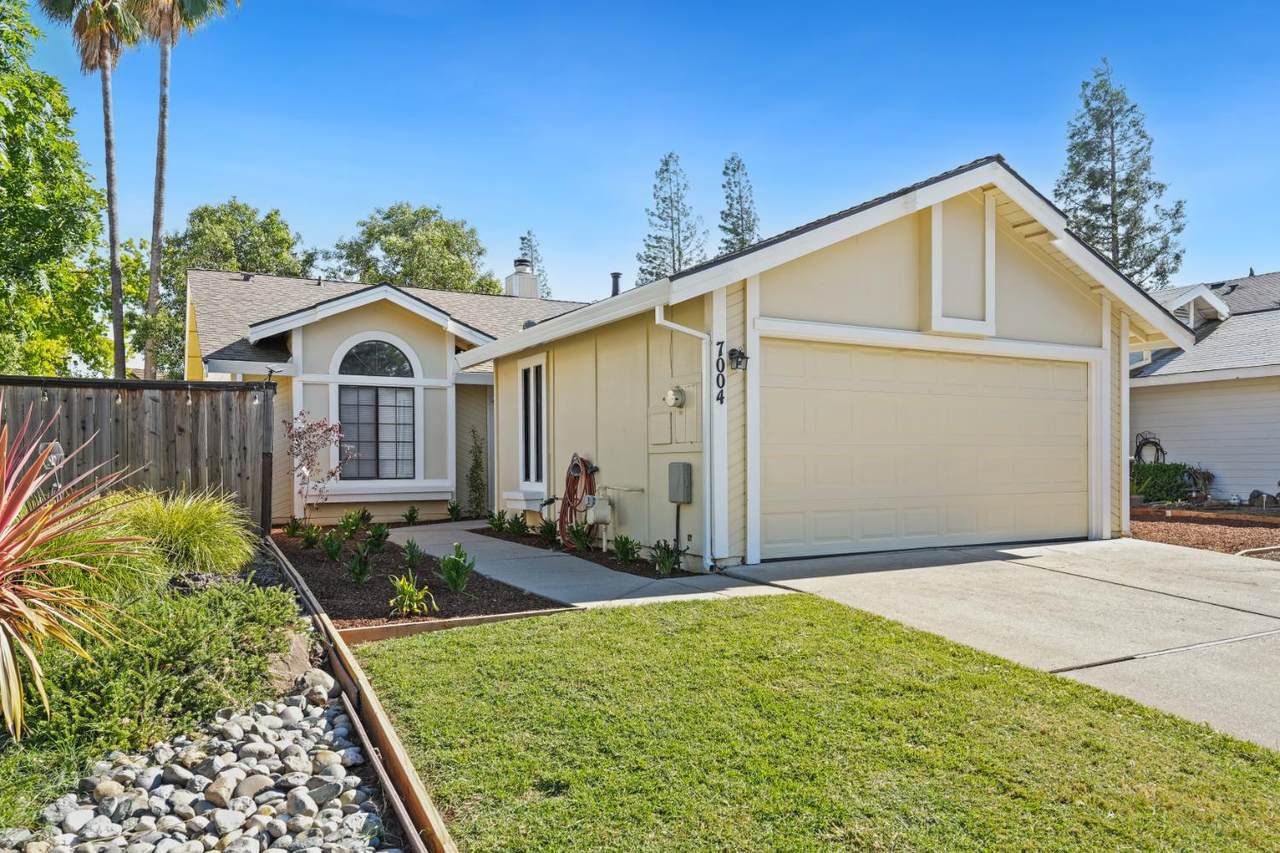 7004 Springmont Dr - Photo 1