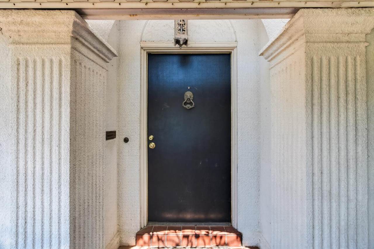 4001 49th Avenue - Photo 1