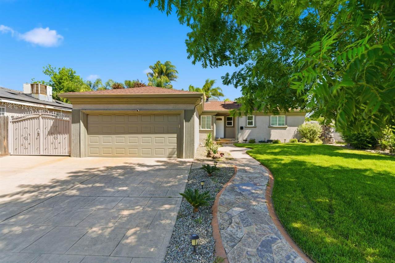 2201 Eicher Avenue - Photo 1