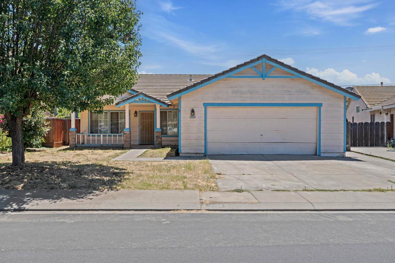 4928 Valley Terrace Way - Photo 1