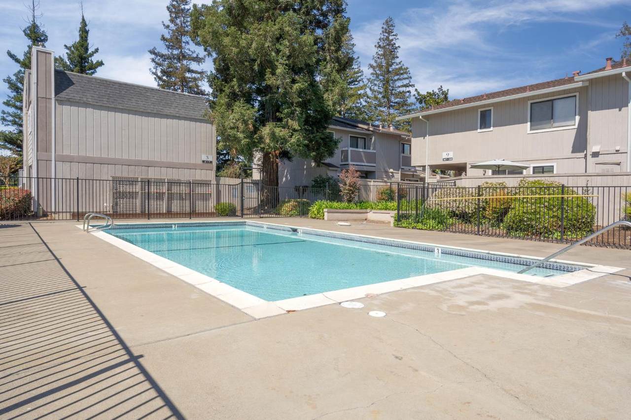 7032 Fair Oaks Boulevard - Photo 1