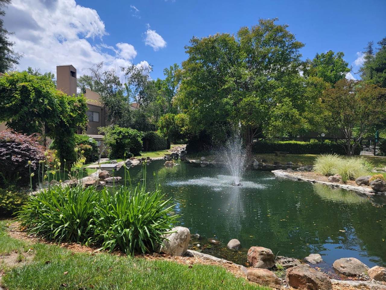 https://bt-photos.global.ssl.fastly.net/sacramento/1280_boomver_1_561103120-2.jpg