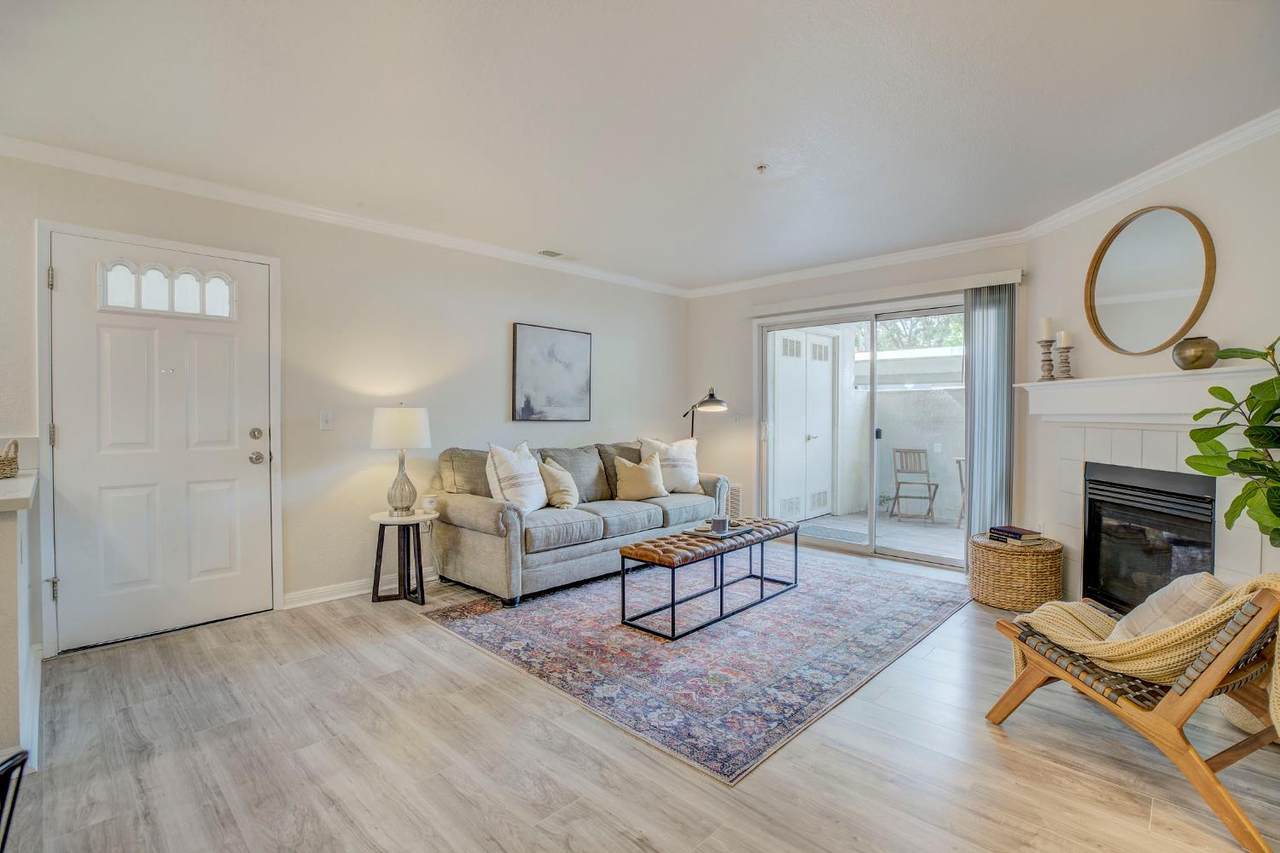 8020 Walerga Road - Photo 1