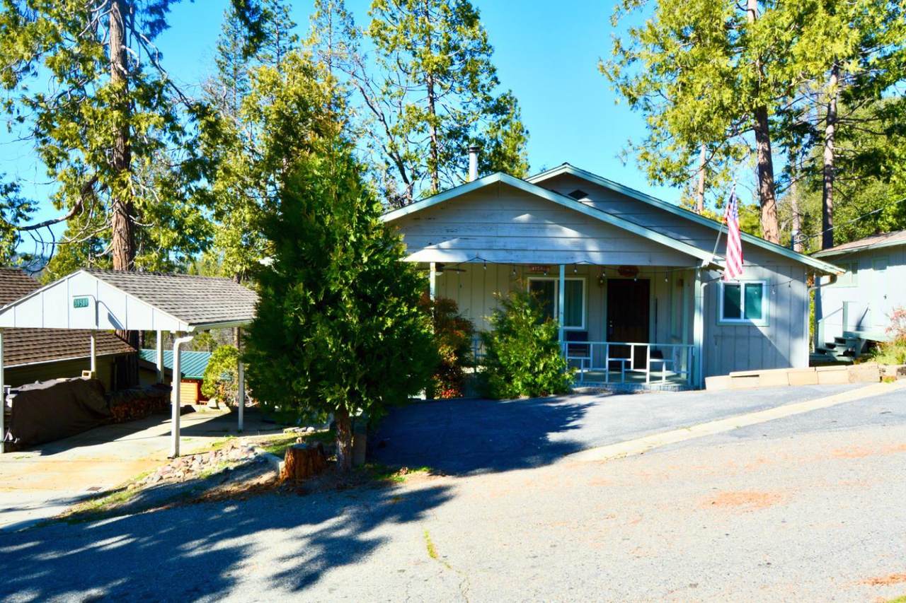 39580 Saunders - Photo 1