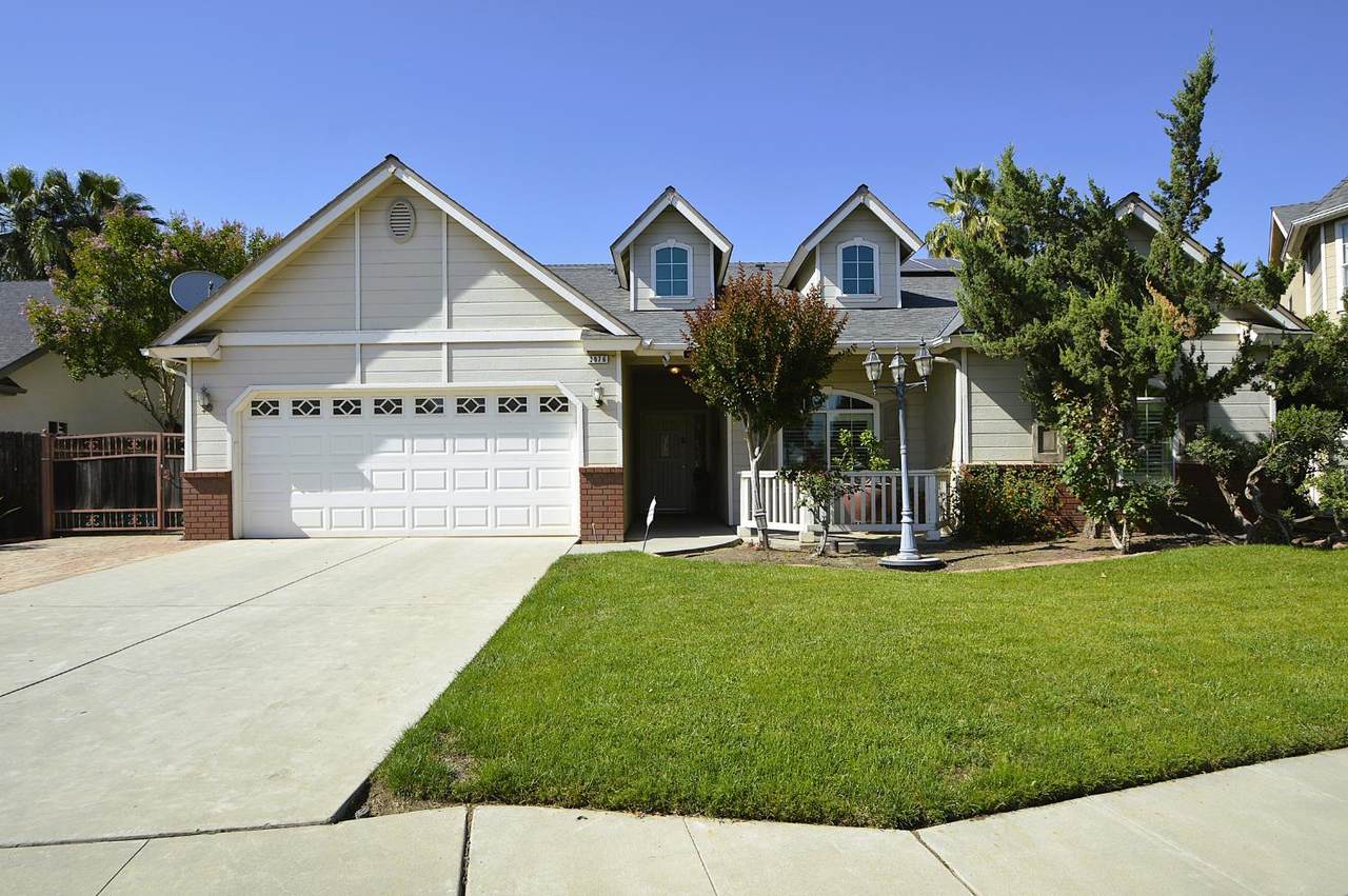 2976 Christopher Drive - Photo 1