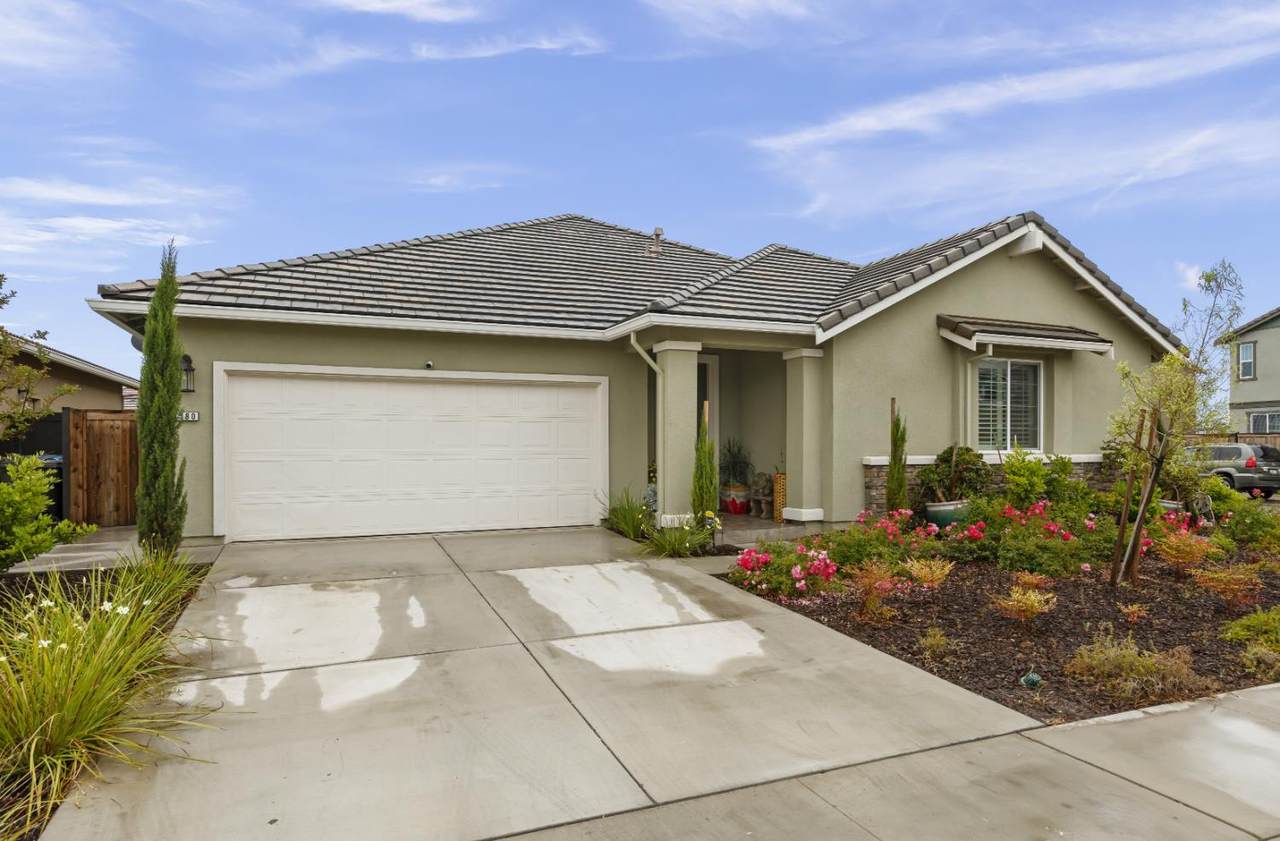 3380 Nightfall - Photo 1