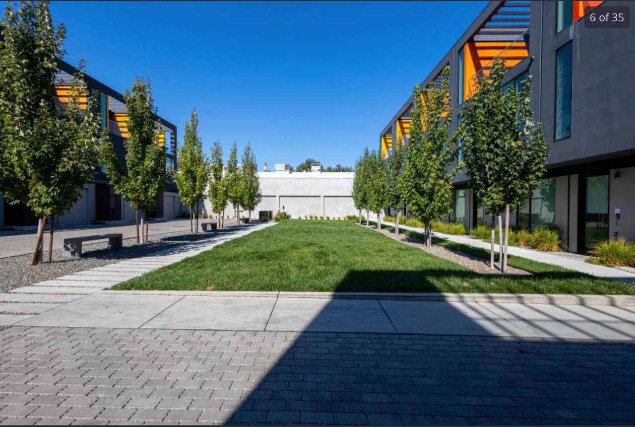 https://bt-photos.global.ssl.fastly.net/sacramento/1280_boomver_1_561170172-2.jpg