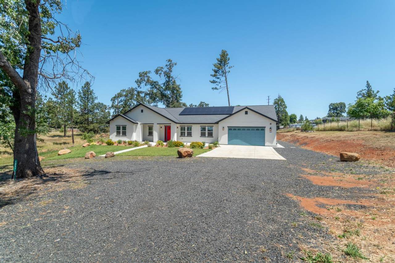 3997 Skyview Drive - Photo 1