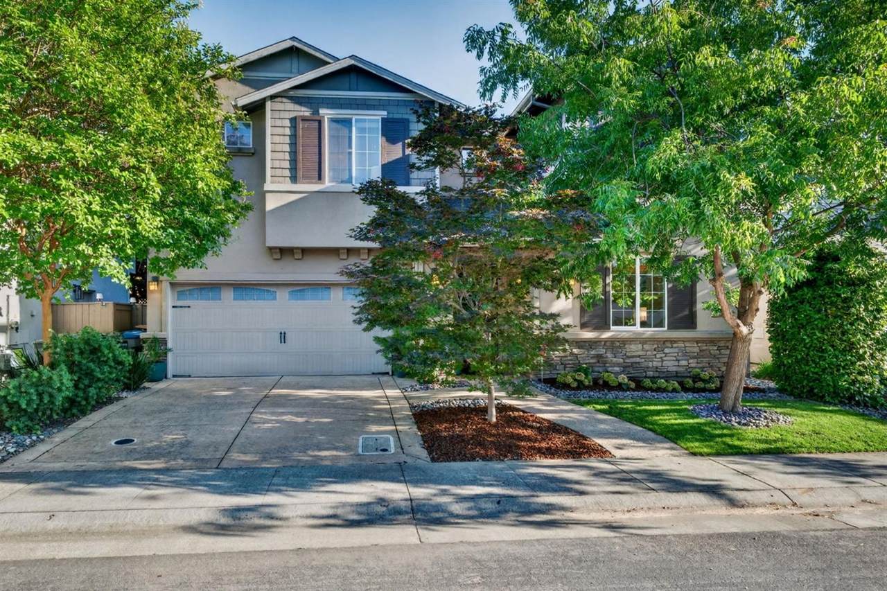 4544 Blue Oak Place - Photo 1