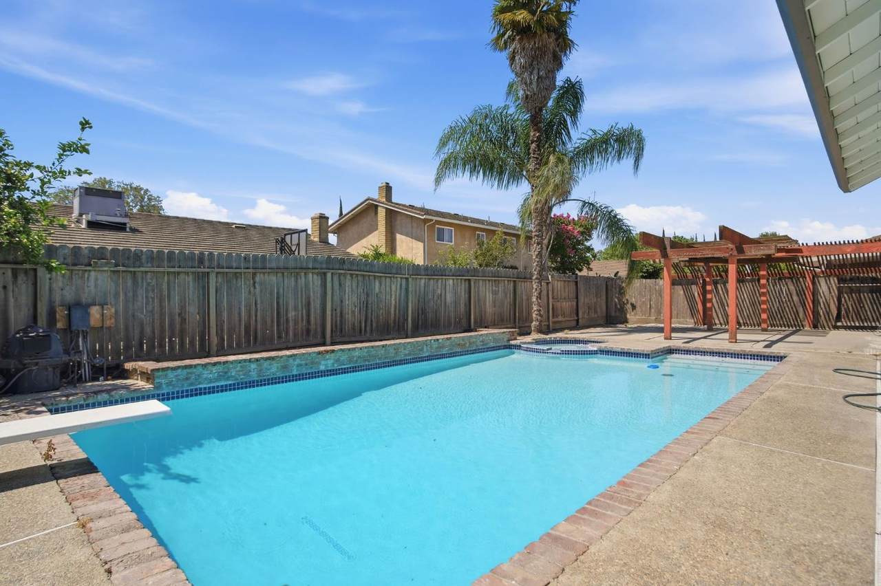 https://bt-photos.global.ssl.fastly.net/sacramento/1280_boomver_1_561170350-2.jpg