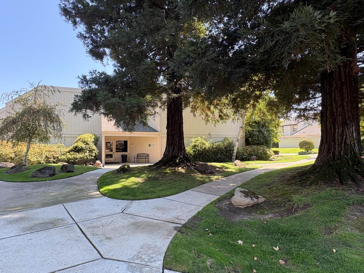 https://bt-photos.global.ssl.fastly.net/sacramento/1280_boomver_1_561170373-2.jpg