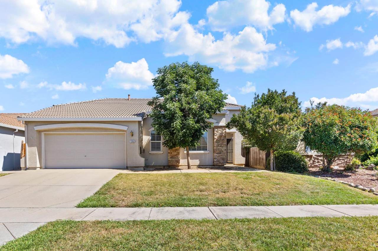 1359 Amaranth Street - Photo 1