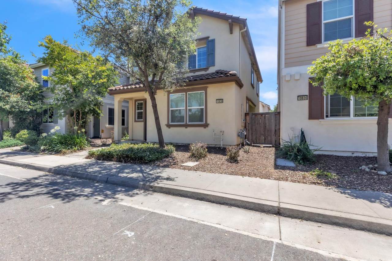 10838 Barden Drive - Photo 1