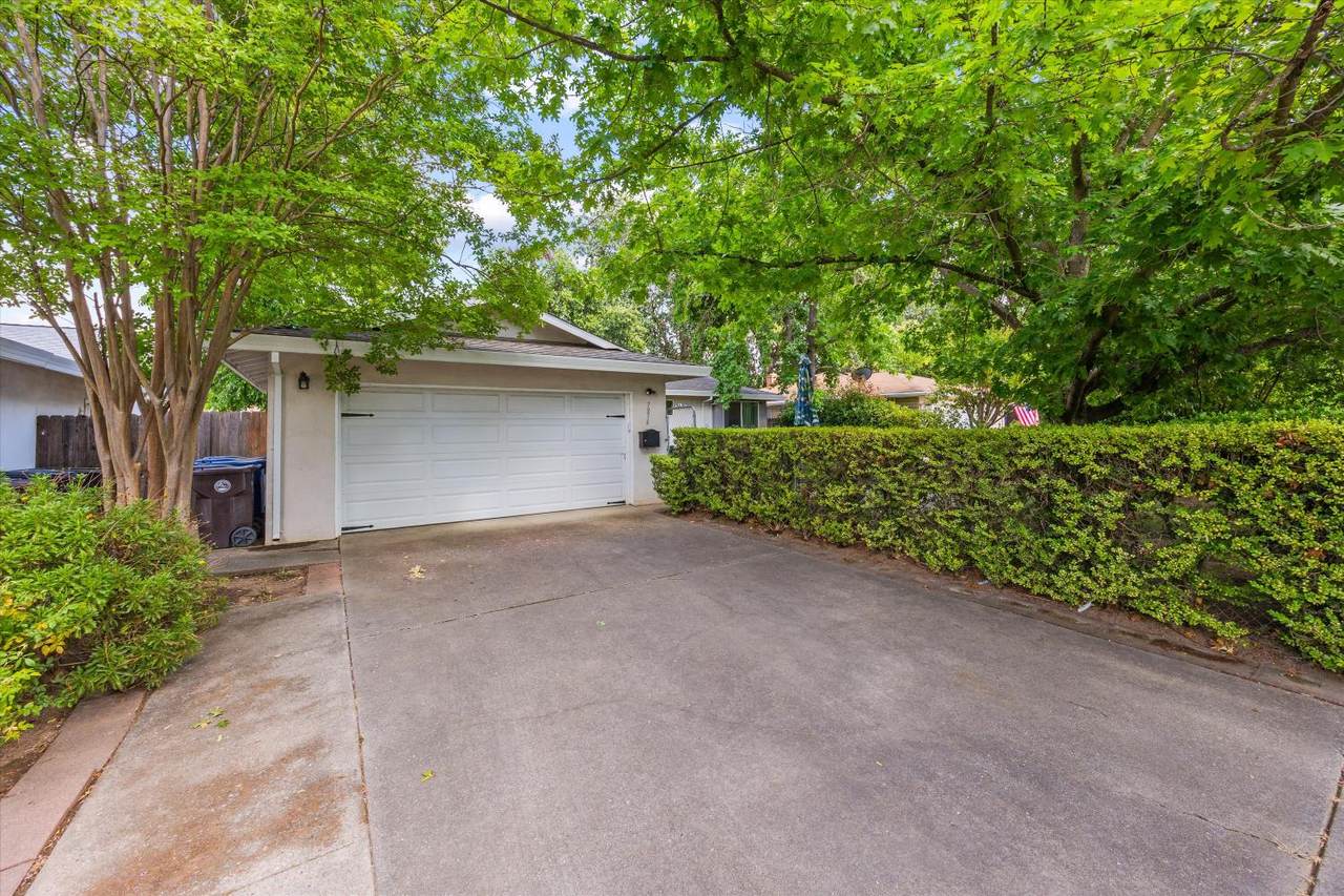 7834 Glen Echo Street - Photo 1