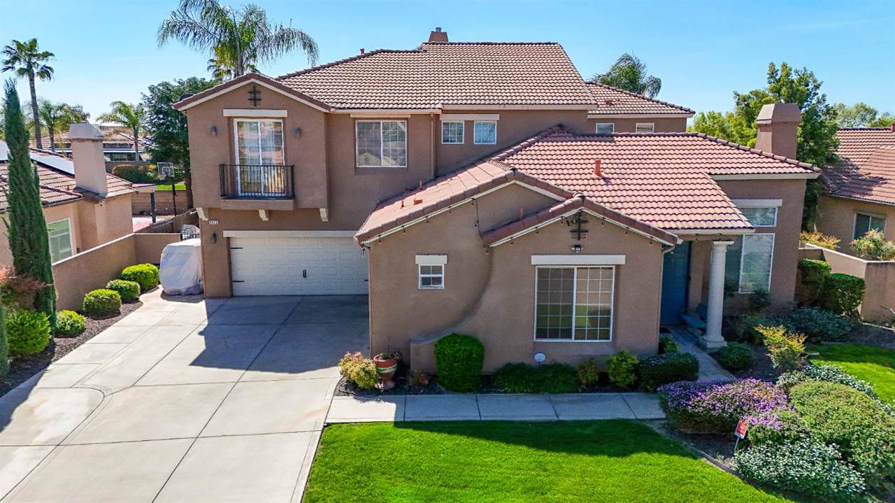 8815 Laguna - Photo 1