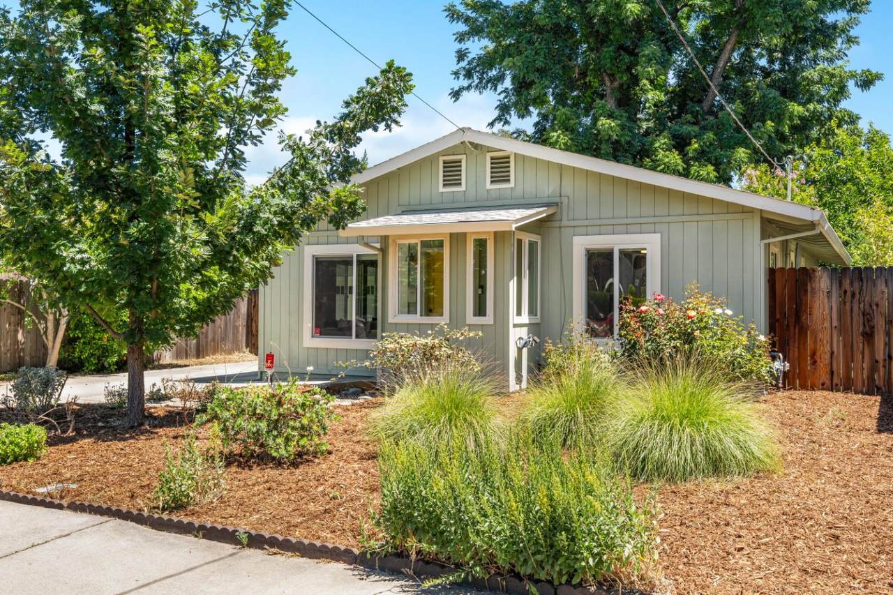https://bt-photos.global.ssl.fastly.net/sacramento/1280_boomver_1_561170920-2.jpg