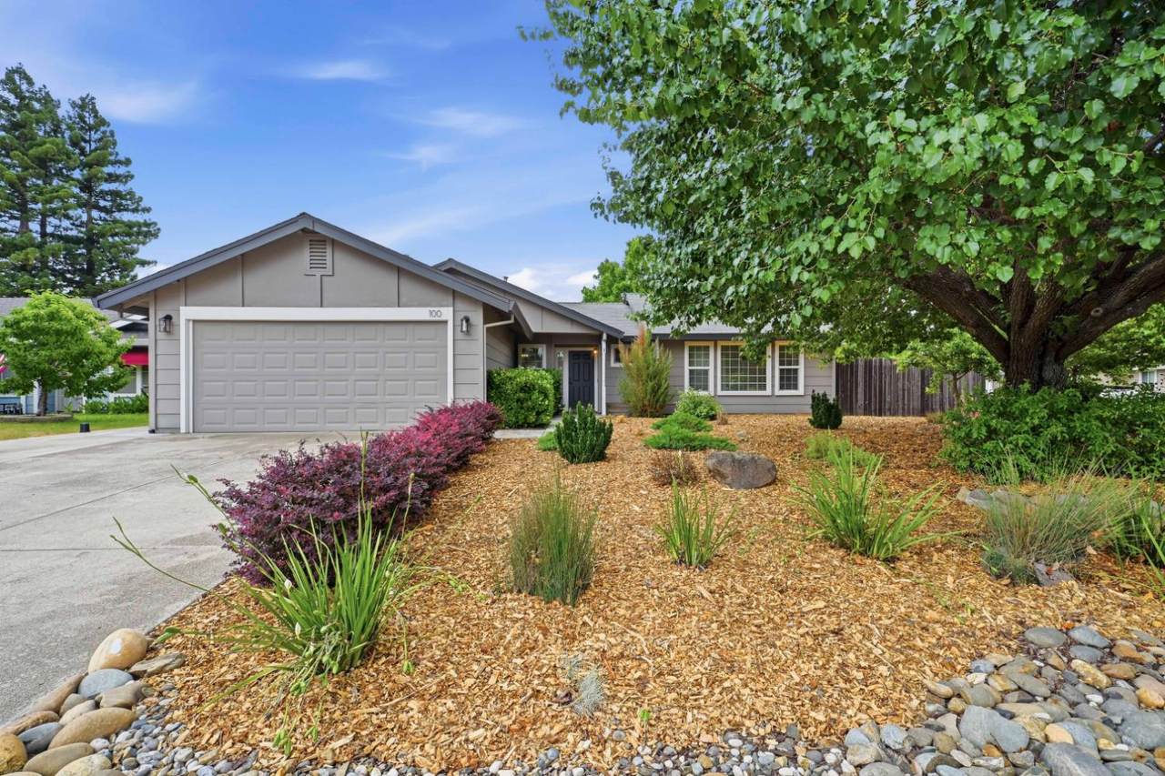 100 Winchester Court - Photo 1