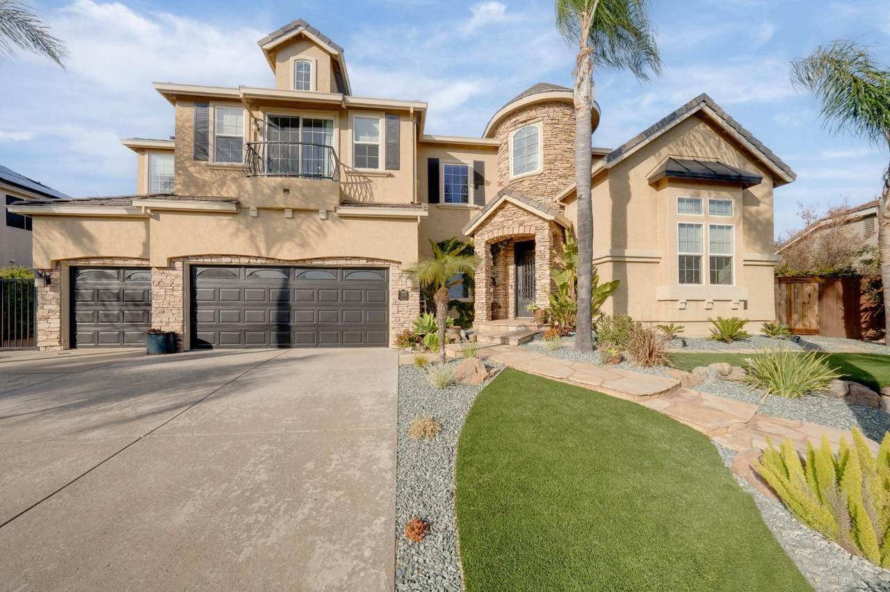 4541 Longview Drive - Photo 1