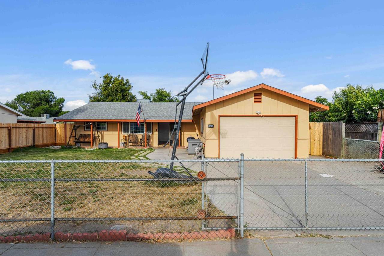 16074 Warfield Road - Photo 1