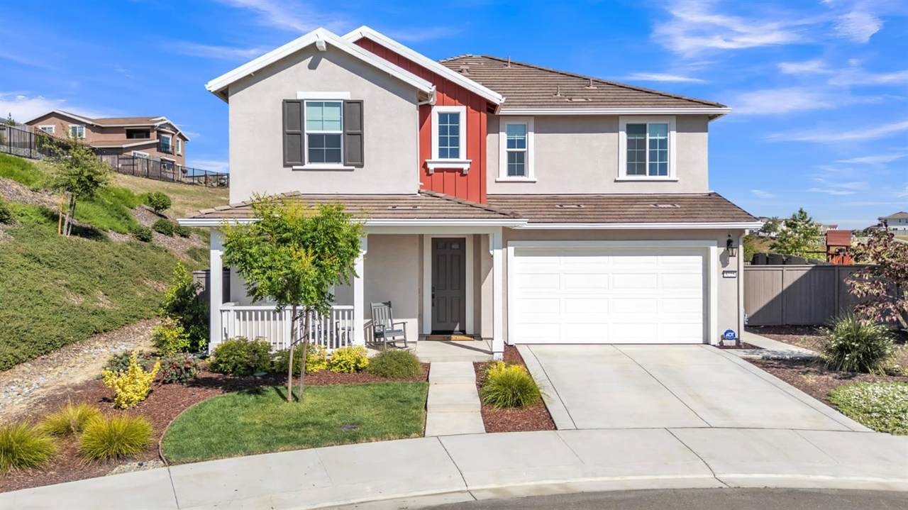 3225 Roslyn Court - Photo 1