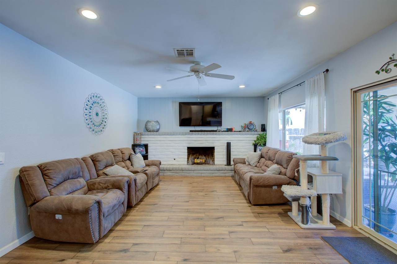 https://bt-photos.global.ssl.fastly.net/sacramento/1280_boomver_1_561170996-2.jpg