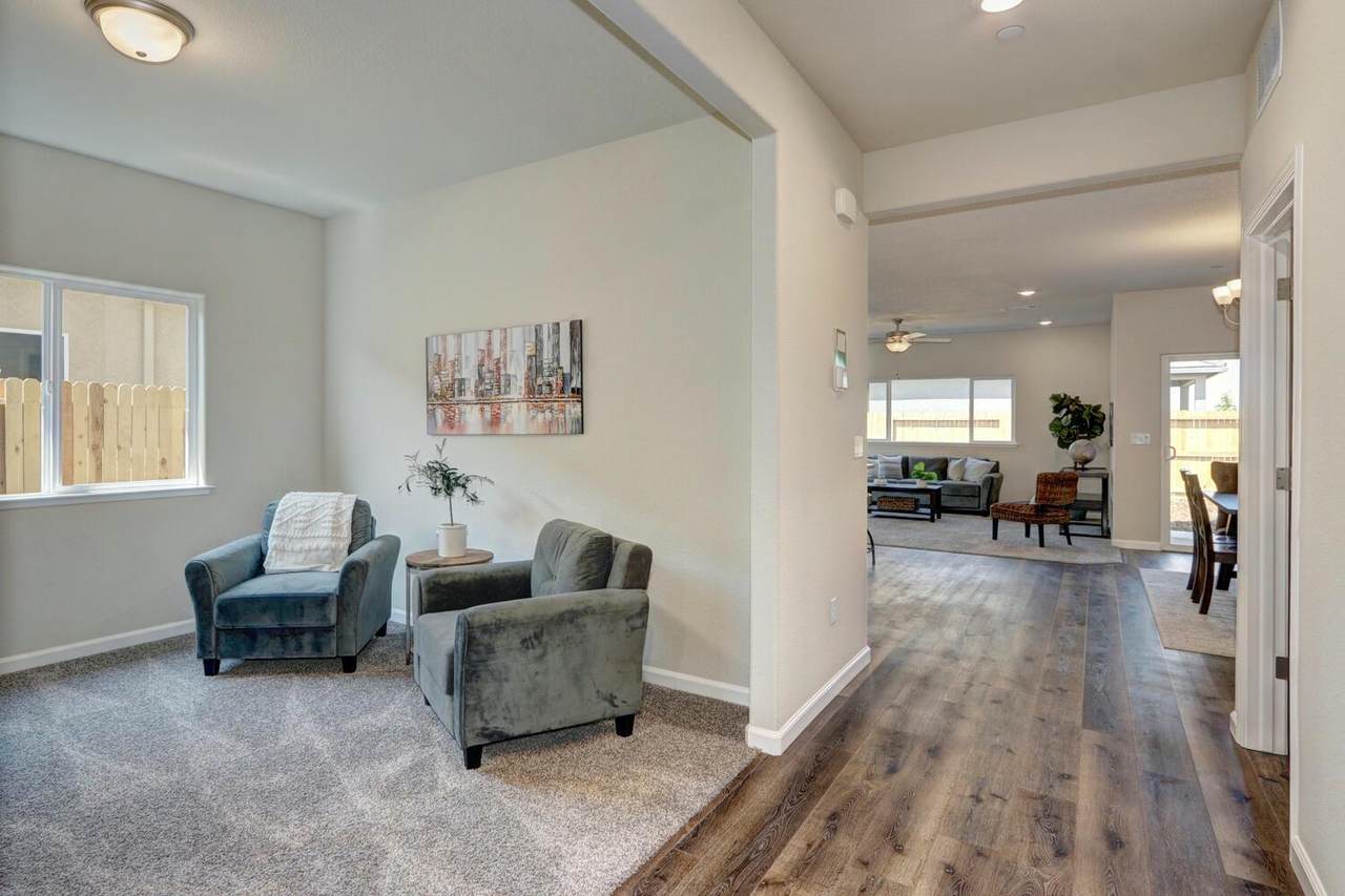 https://bt-photos.global.ssl.fastly.net/sacramento/1280_boomver_1_561171087-2.jpg