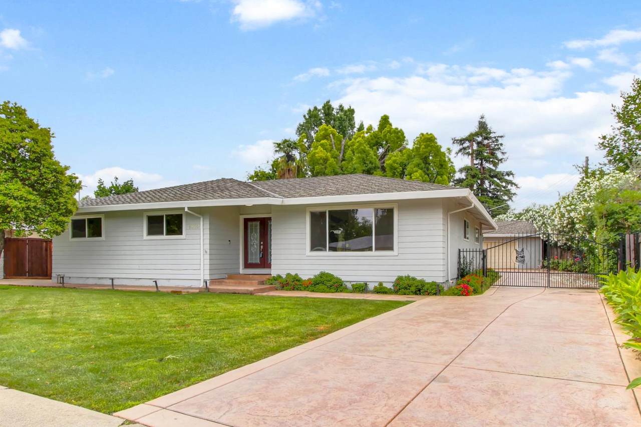 1540 Gregory Way - Photo 1