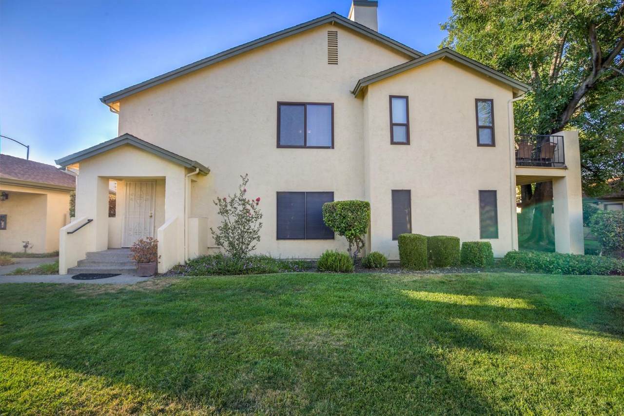 1604 Porter Way - Photo 1