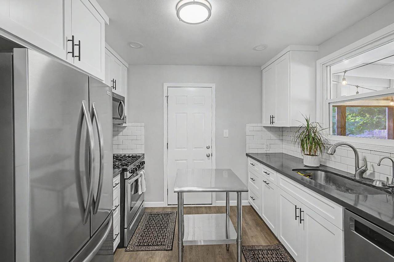 https://bt-photos.global.ssl.fastly.net/sacramento/1280_boomver_1_561174090-2.jpg