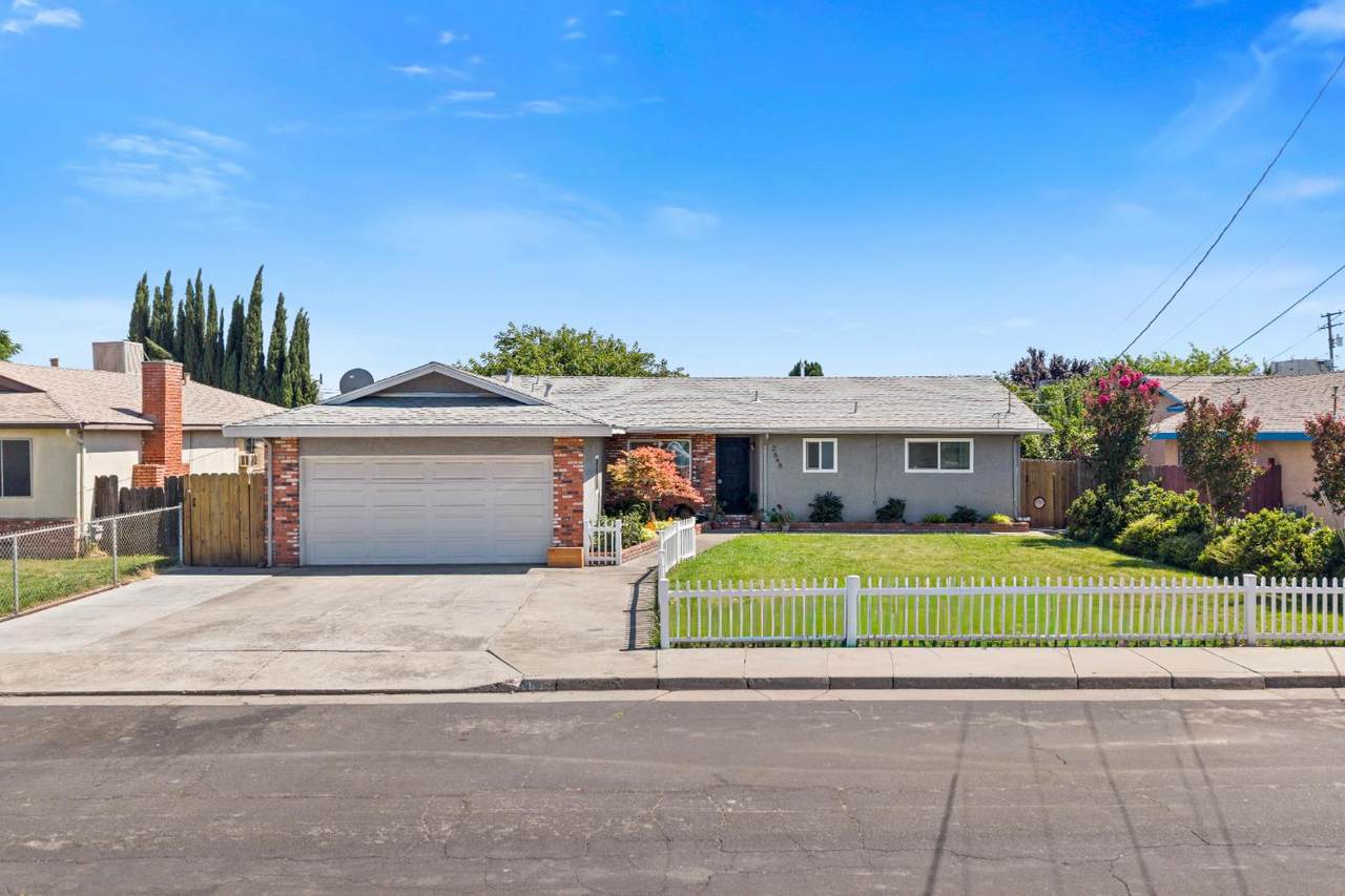 2648 Sierra Street - Photo 1