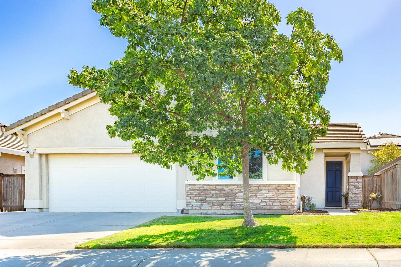 2248 Clearbrook Circle - Photo 1