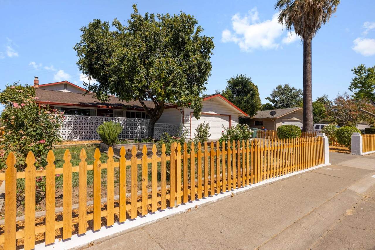 https://bt-photos.global.ssl.fastly.net/sacramento/1280_boomver_1_561182155-2.jpg