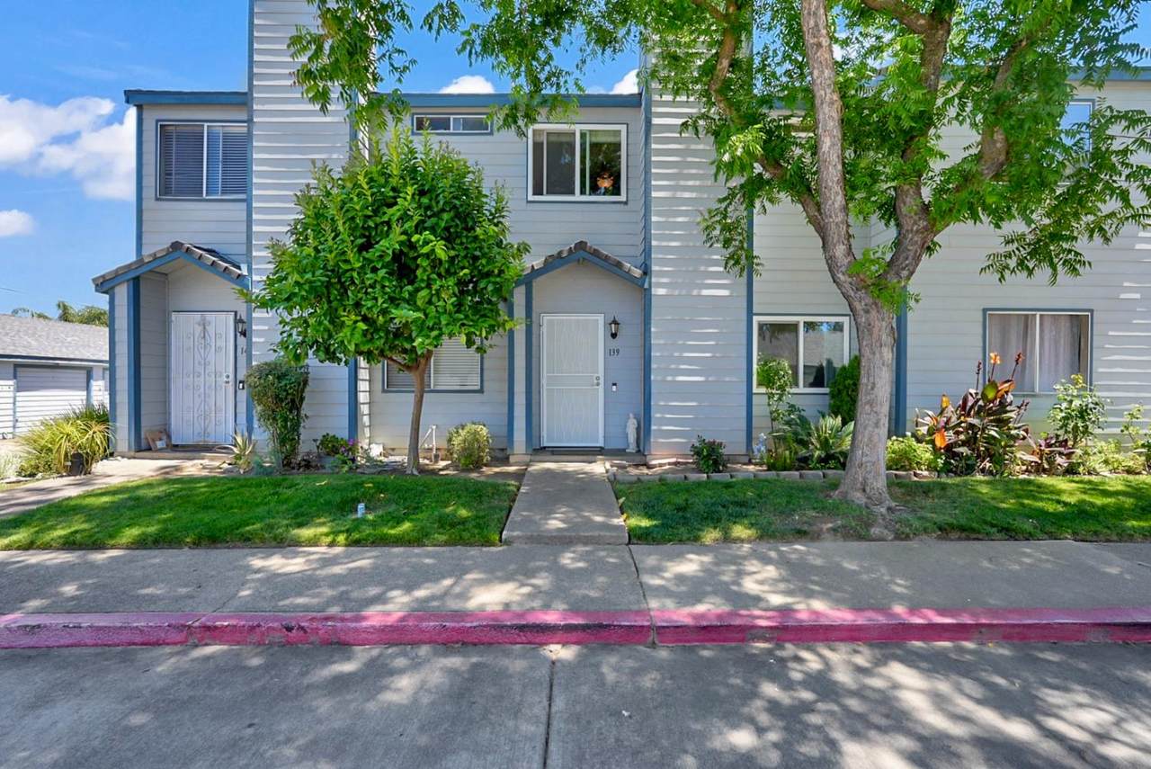 445 Almond Drive - Photo 1