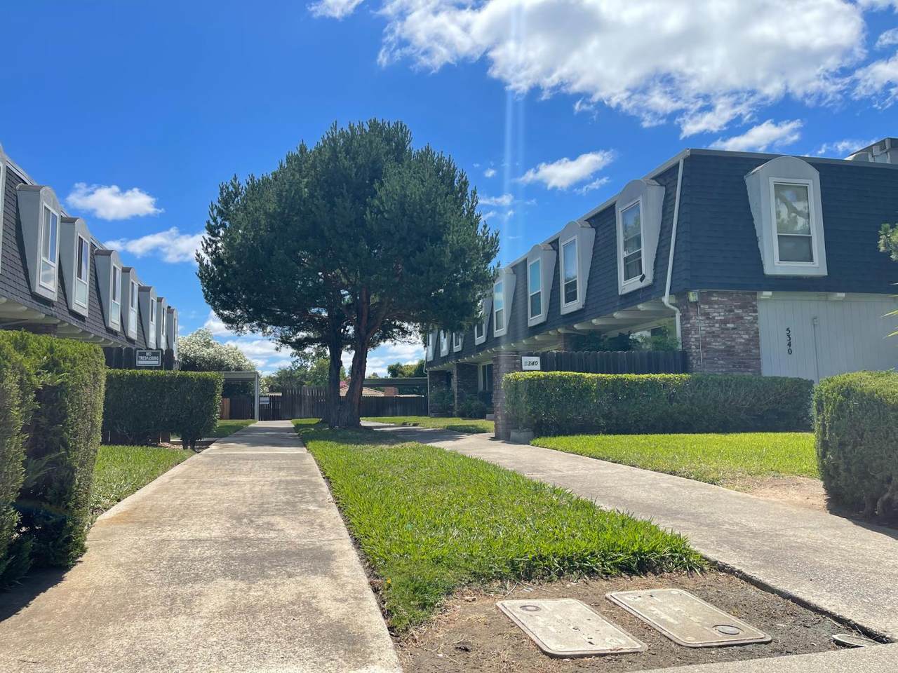 5340 Garfield Avenue - Photo 1
