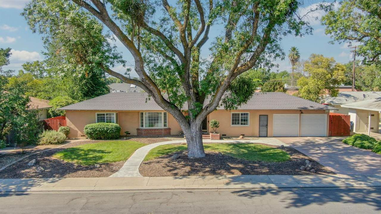 1305 Glenwood Drive - Photo 1