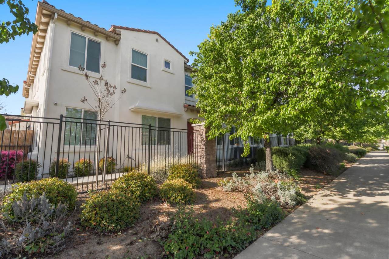 https://bt-photos.global.ssl.fastly.net/sacramento/1280_boomver_1_561185751-2.jpg
