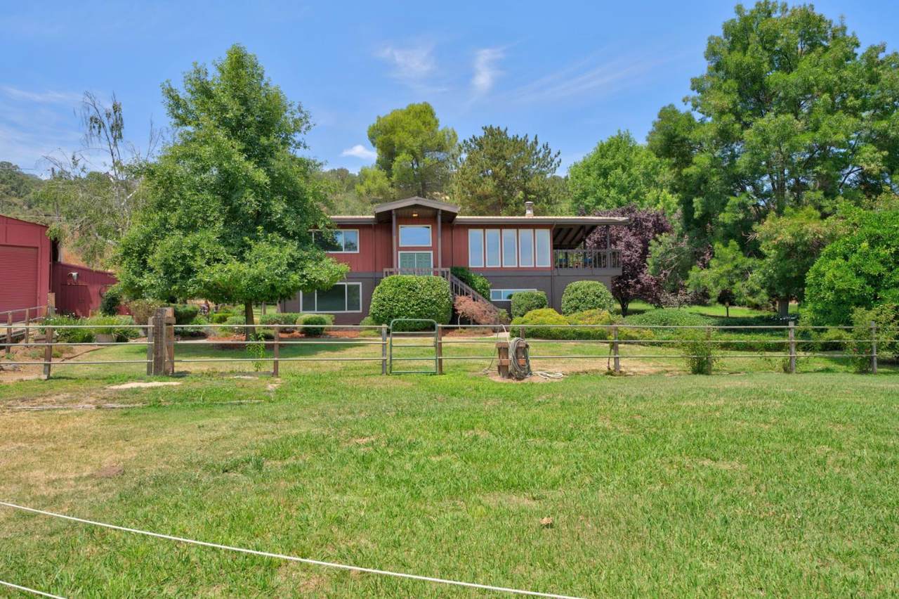 2142 Delmar Avenue - Photo 1