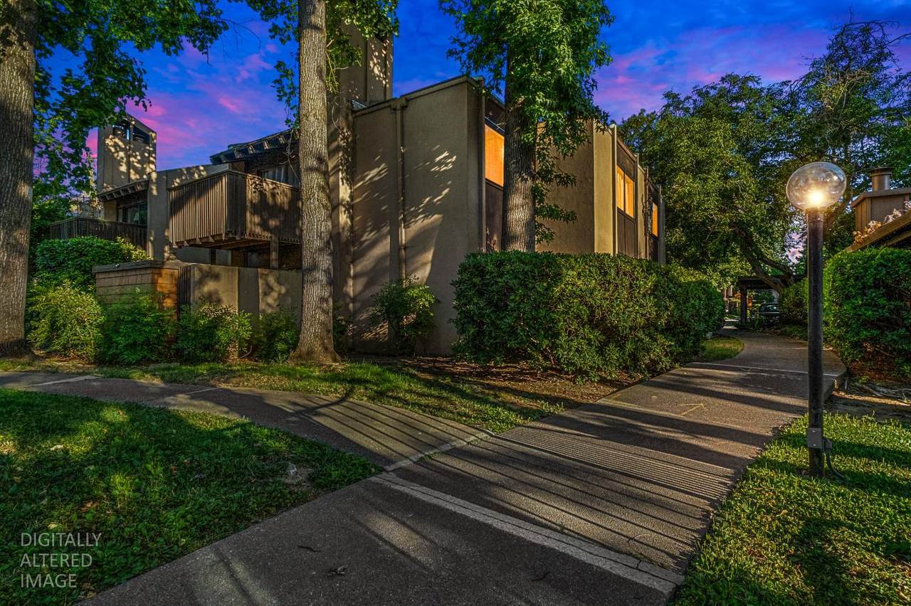 2229 Woodside Lane - Photo 1