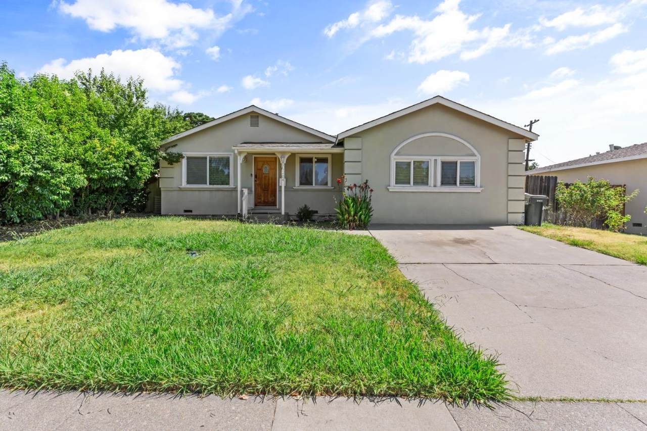 6204 Dewar Way - Photo 1