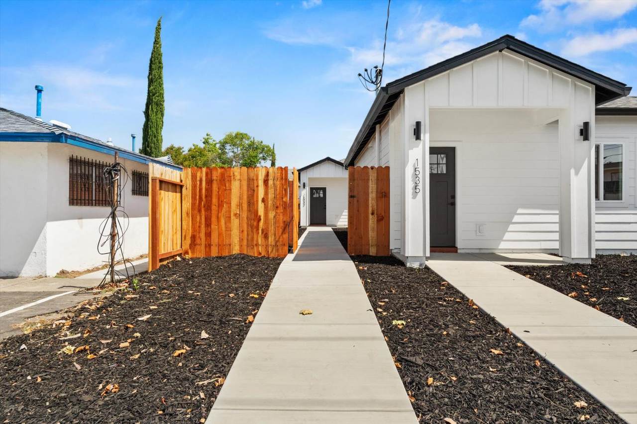 1535 Grand Avenue - Photo 1