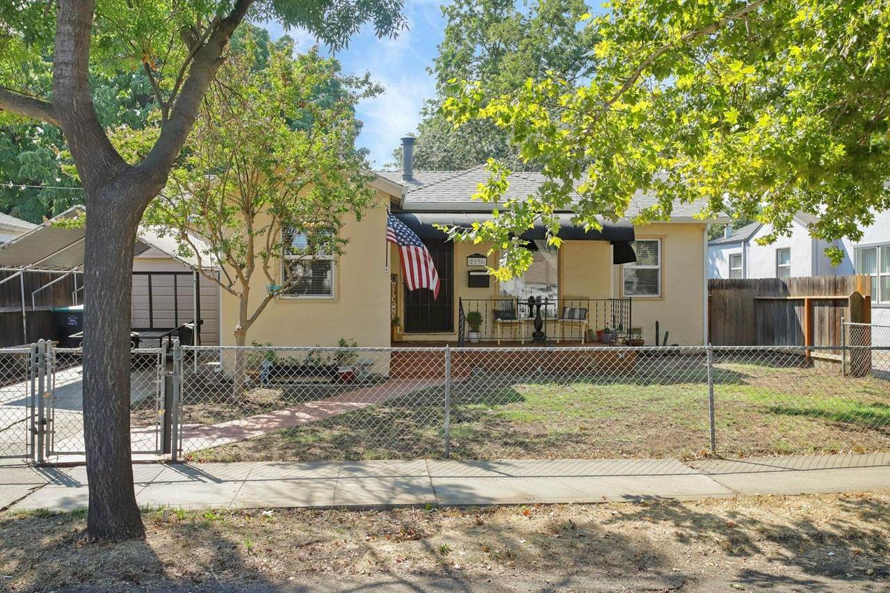 2136 Rose Street - Photo 1