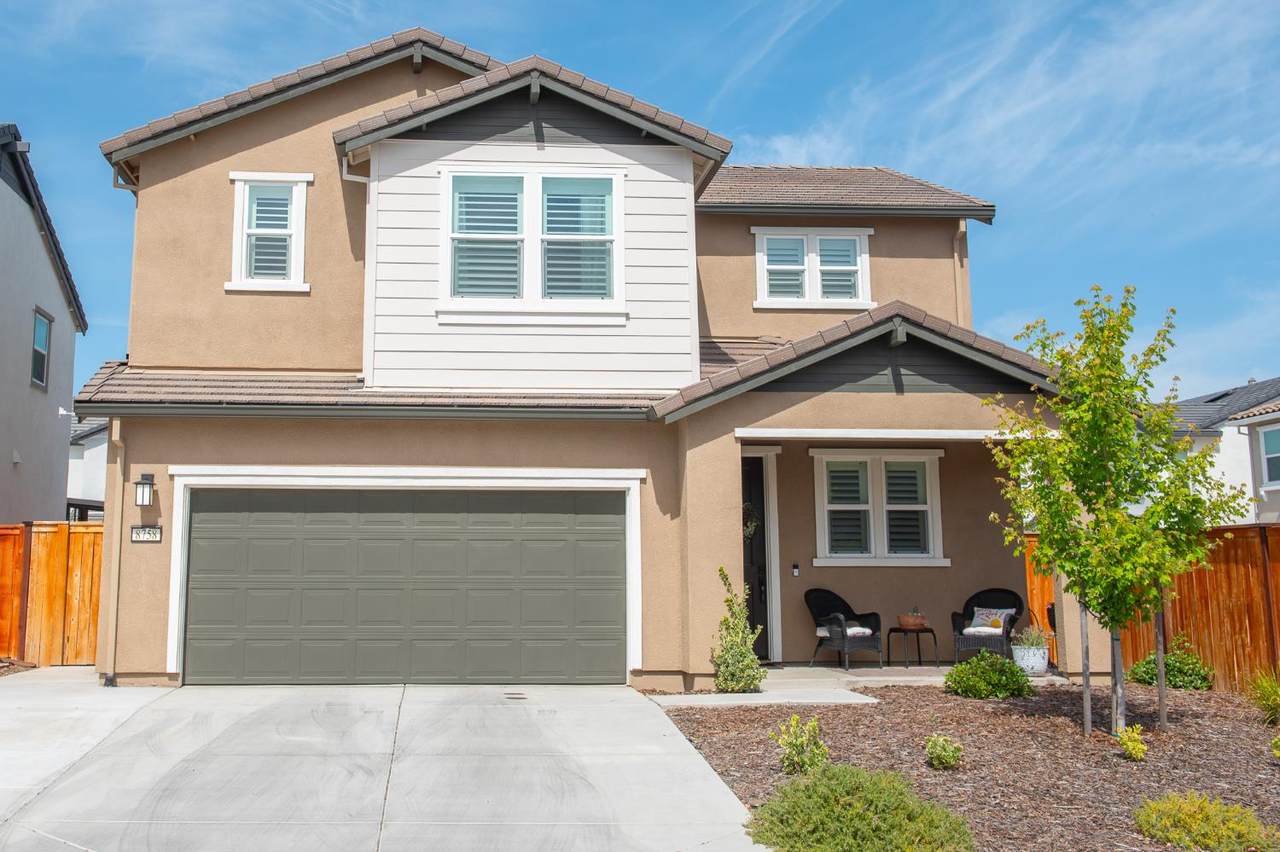 8758 Hg Madrigal Way - Photo 1