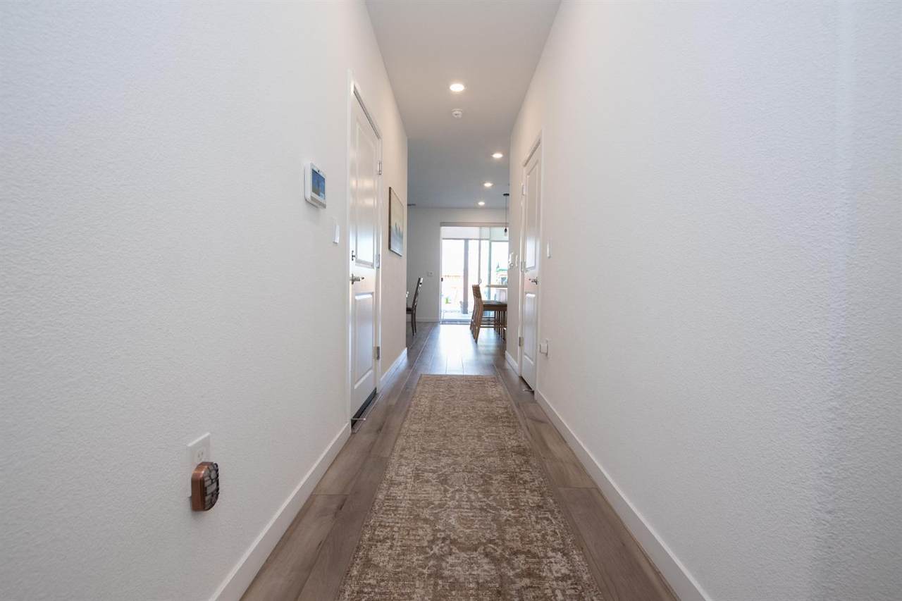 https://bt-photos.global.ssl.fastly.net/sacramento/1280_boomver_1_561186405-2.jpg