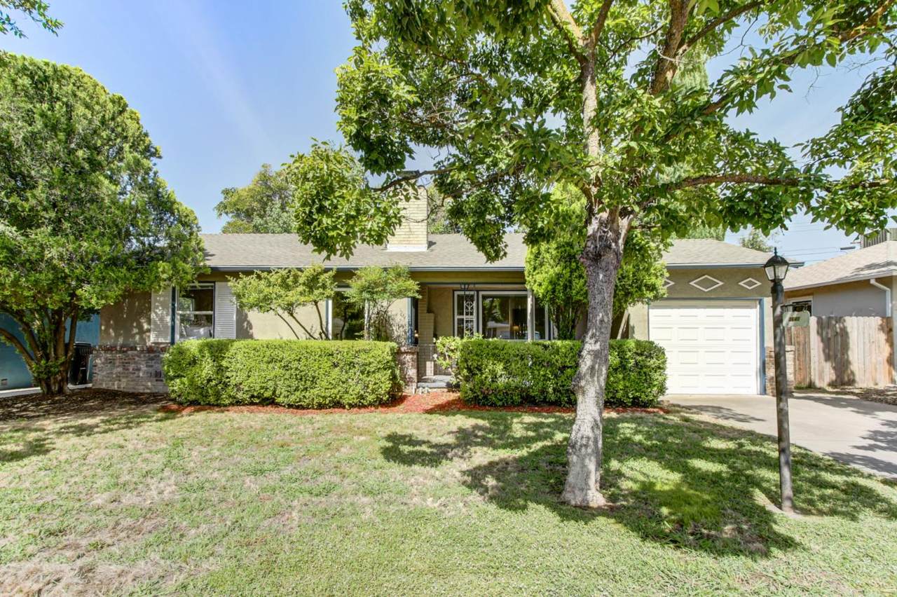 3640 55th Street - Photo 1