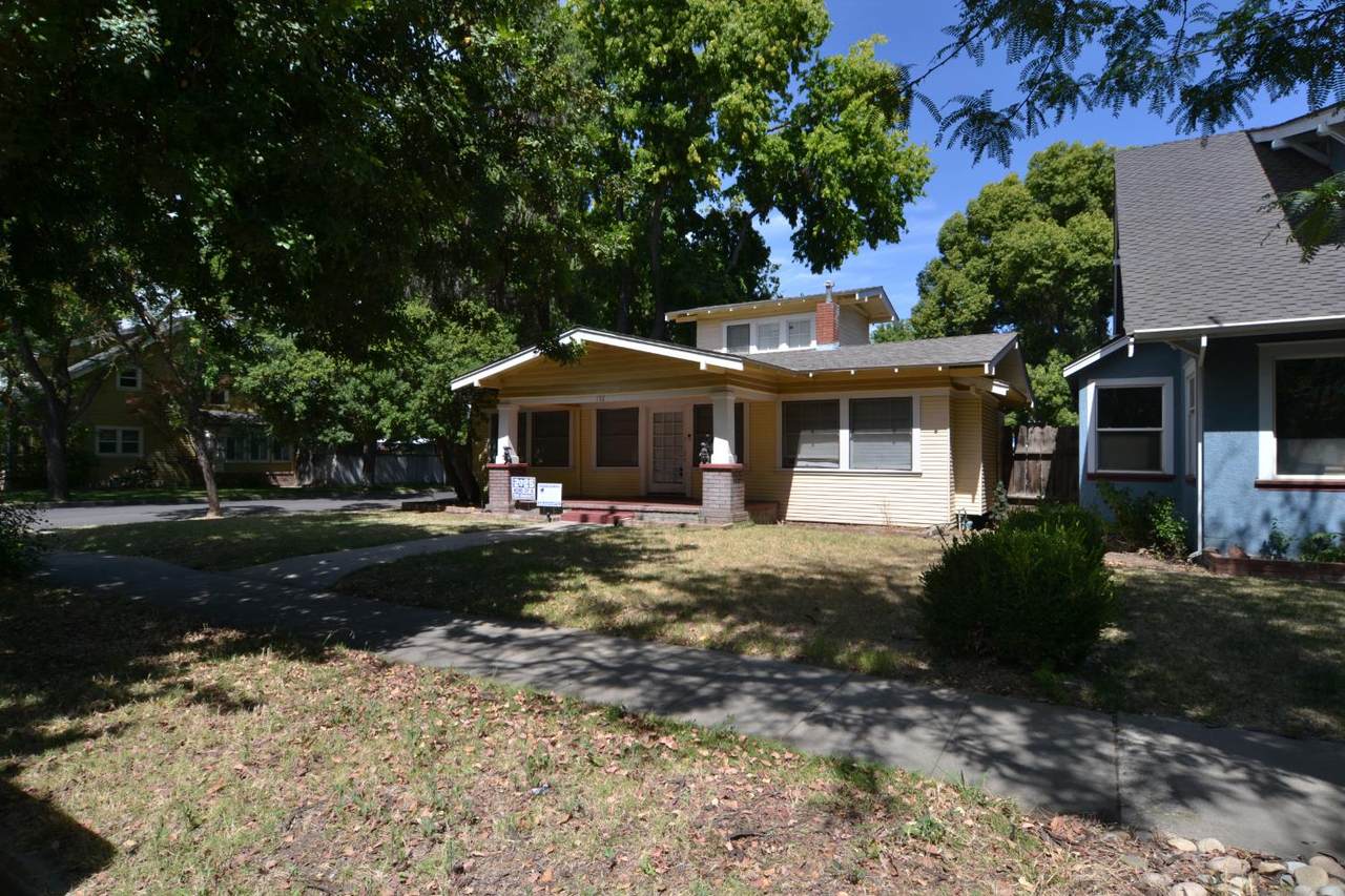 132 Hackberry Avenue - Photo 1