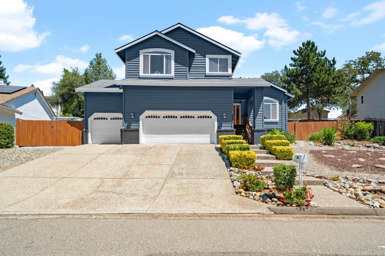 2535 Country Club Drive - Photo 1